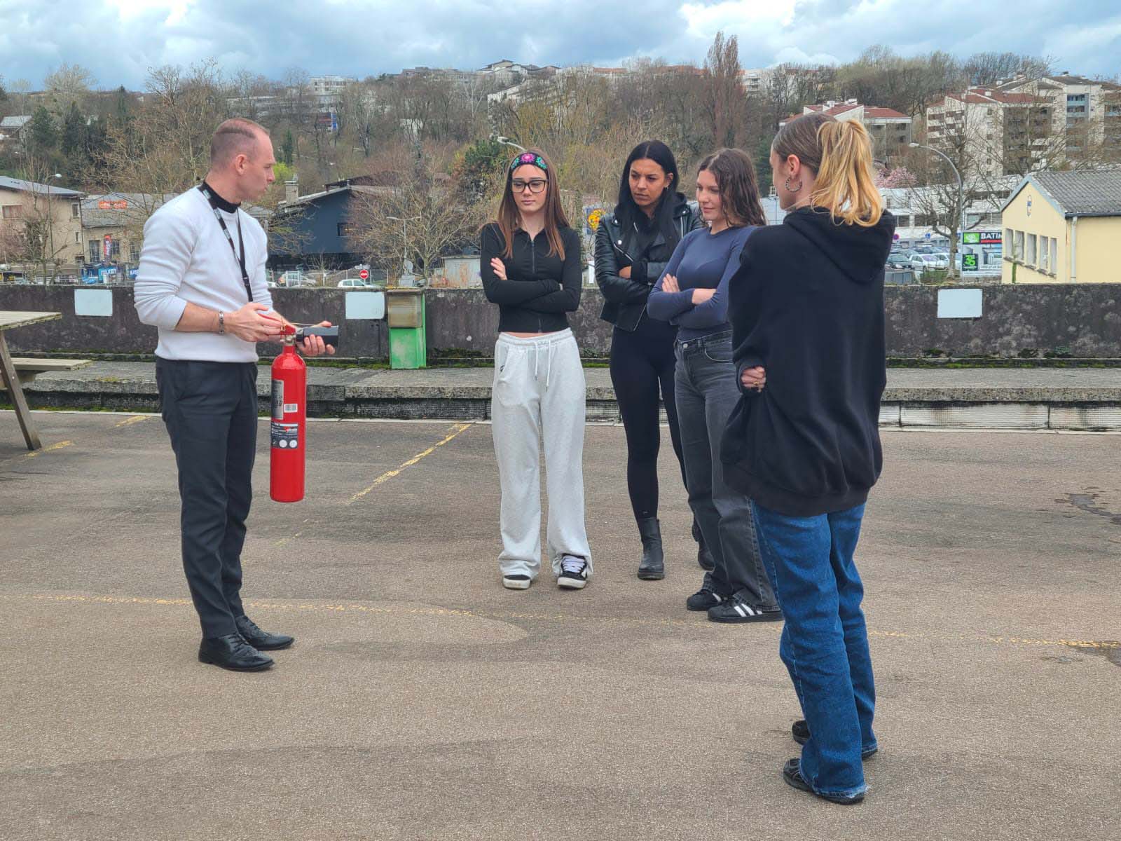 Formation SSIAP avec extincteur par HESP